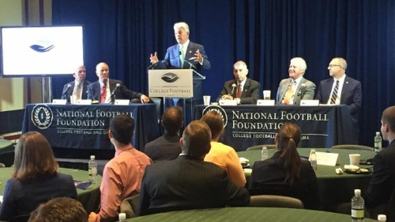 House Republicans and Democrats Agree: Protect College Football
