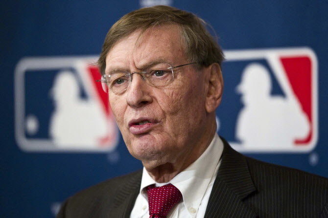 Nightengale: ‘Truly Honored’ Bud Selig Gets Hall of Fame Call, Along with John Schuerholz