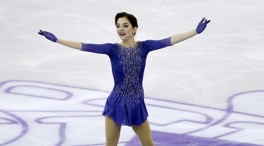 Medvedeva Defends Title at European Figure Skating Championships