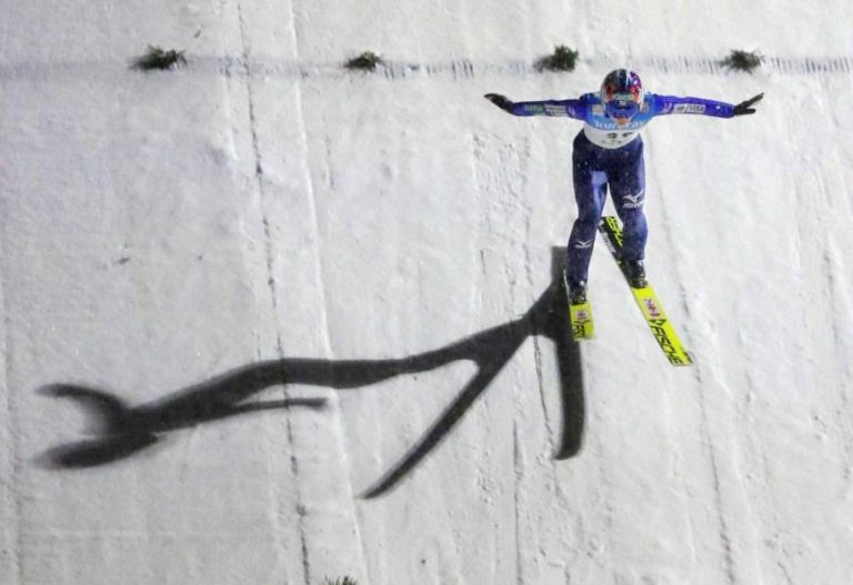 Ito Wins as Takanashi Falters Again at FIS Ski Jumping World Cup