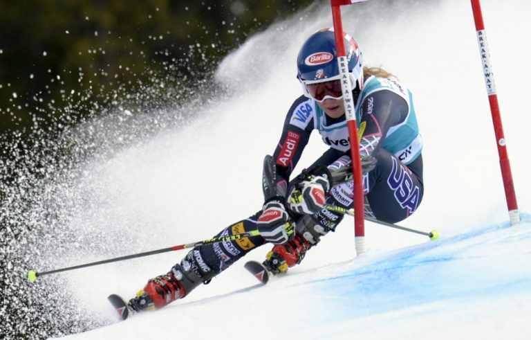 Shiffrin Claims Alpine Combined Win at FIS Alpine Skiing World Cup