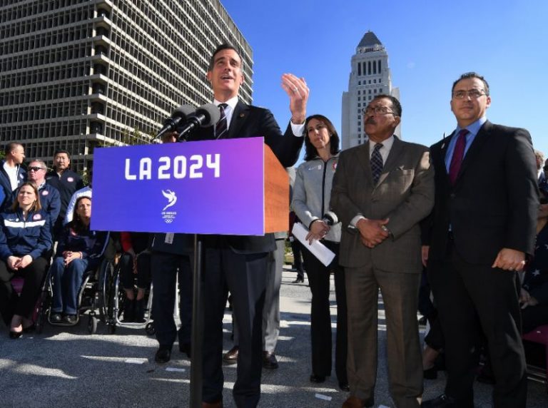 LA Mayor Wants to Host 2024 Olympics, Warns IOC He Will Keep Campaigning