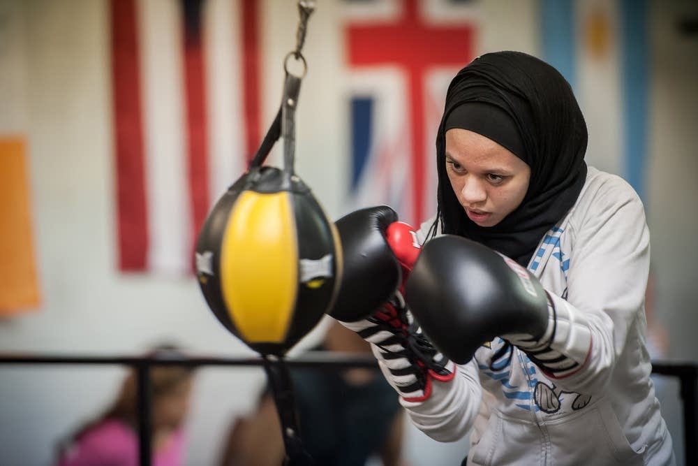 Teenage Muslim Boxer Wins Right to Compete in Hijab in United States