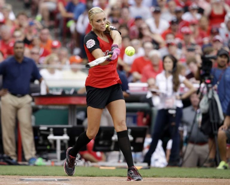 MLB to Host its First Girls’ Baseball Tournament