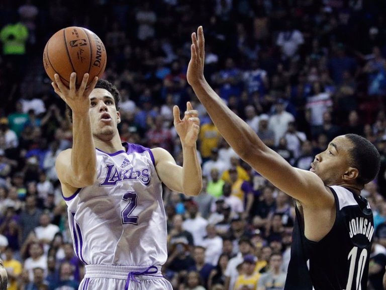 Armour: De’Aaron Fox, not Dad’s Predictions, Best Measure of Lonzo Ball’s NBA Career