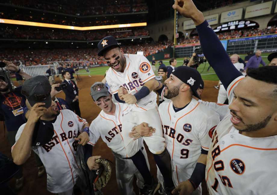 Nightengale:  Data-Driven World Series Clubs Find Room for Human Element
