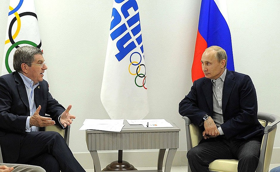 IOC trying to perform delicate balancing act as Russia faces Pyeongchang 2018 ban