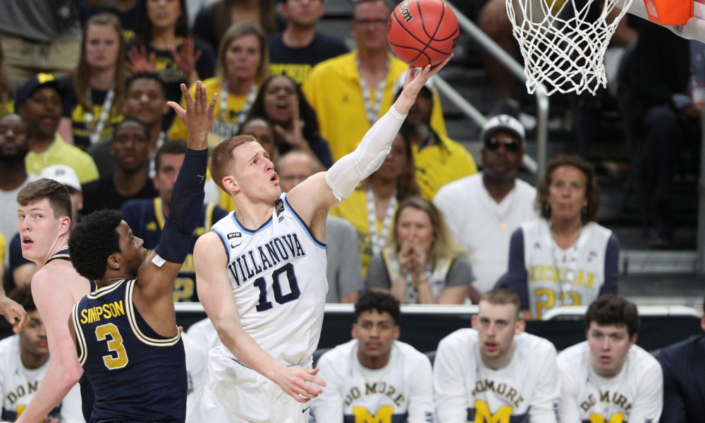 Armour: DiVincenzo’s Big Night Fires Up Villanova on Way to Title