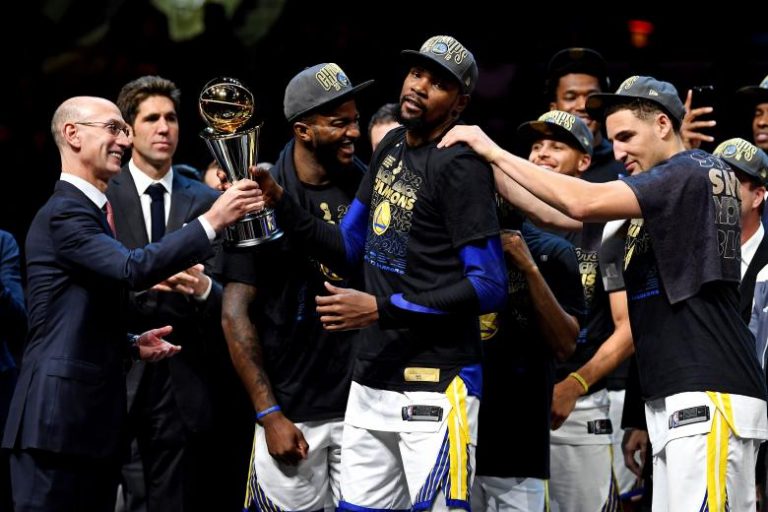Warriors Sweep Cavs to Win Third Title in Four Years