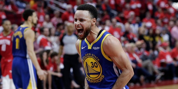 Basketball Star Curry Commits to the United States at Tokyo 2020
