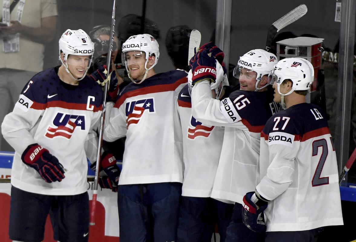 United States Beats Russia to Top Group at Hockey World Championships