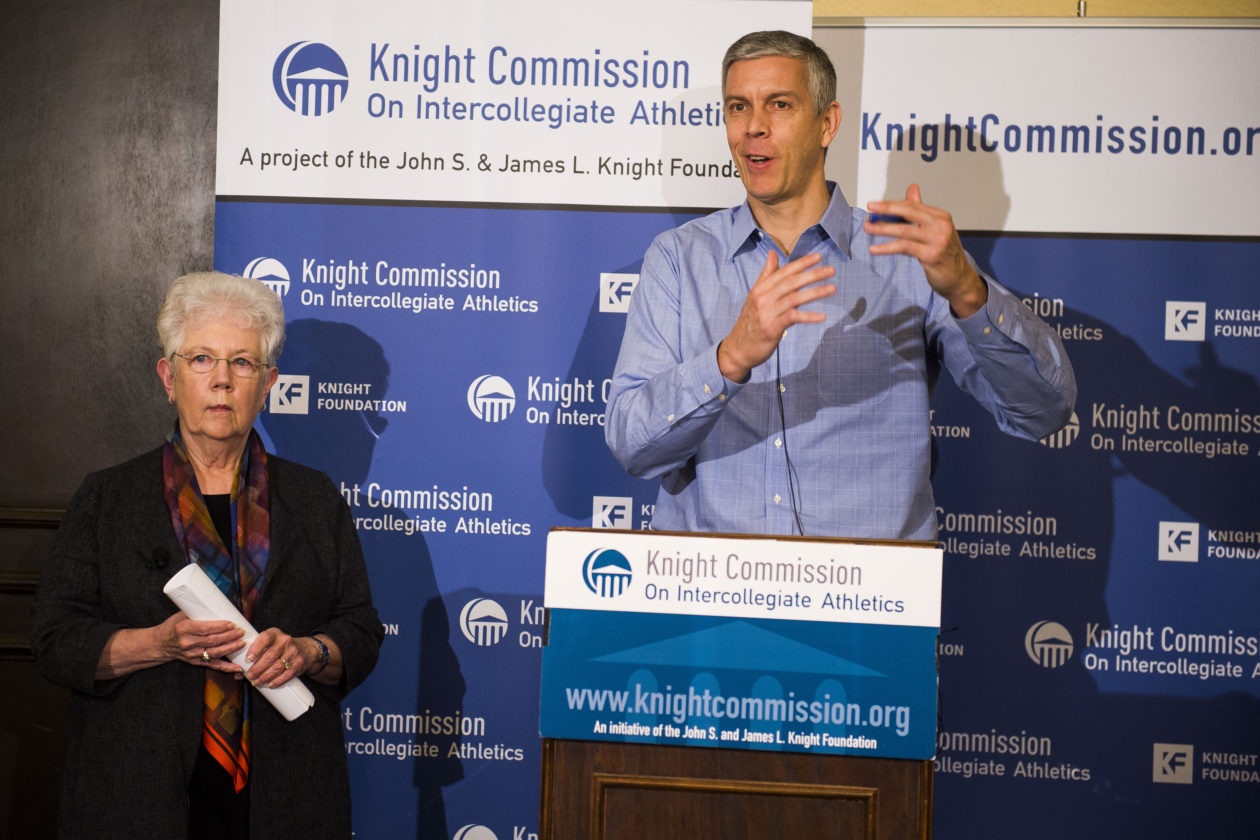 Knight Commission Looking into Restructuring College Sports