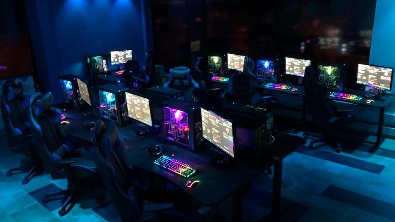 Pandemic Hands Golden Opportunity to Esports Industry
